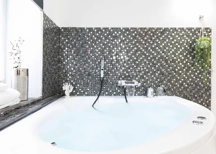Апартаменты Trastevere Silver King Jacuzzi *