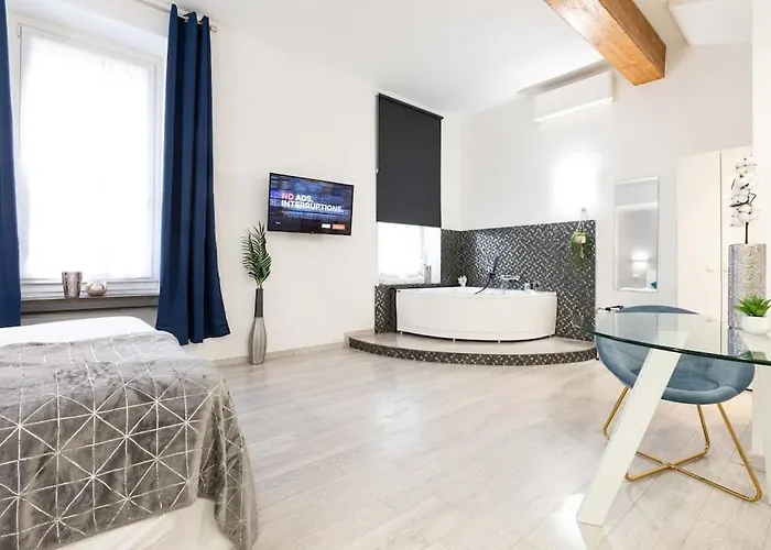 Trastevere Silver King Jacuzzi Апартаменты *
